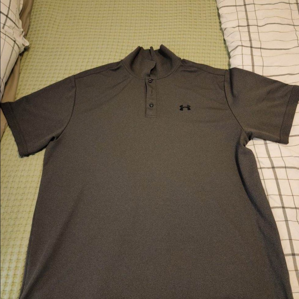 Mens gray polo shirt. Size 2XL.